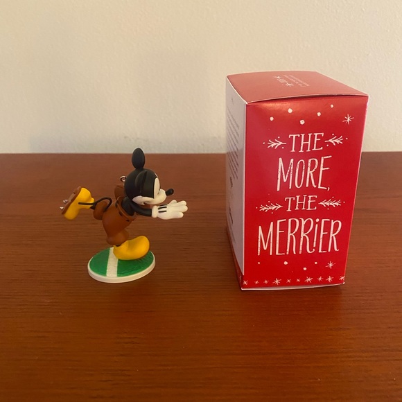 Hallmark Mickey's Movie Mouseterpieces #5 Ornament - Picture 4 of 6